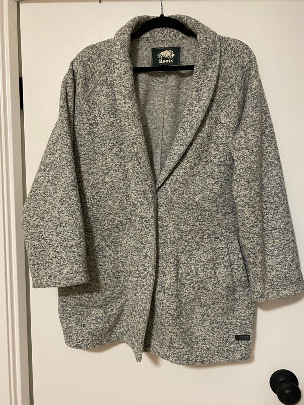 Roots Canada Woman's Shawl Collar Cardigan Sweater M Wool Blend Heathered Gray